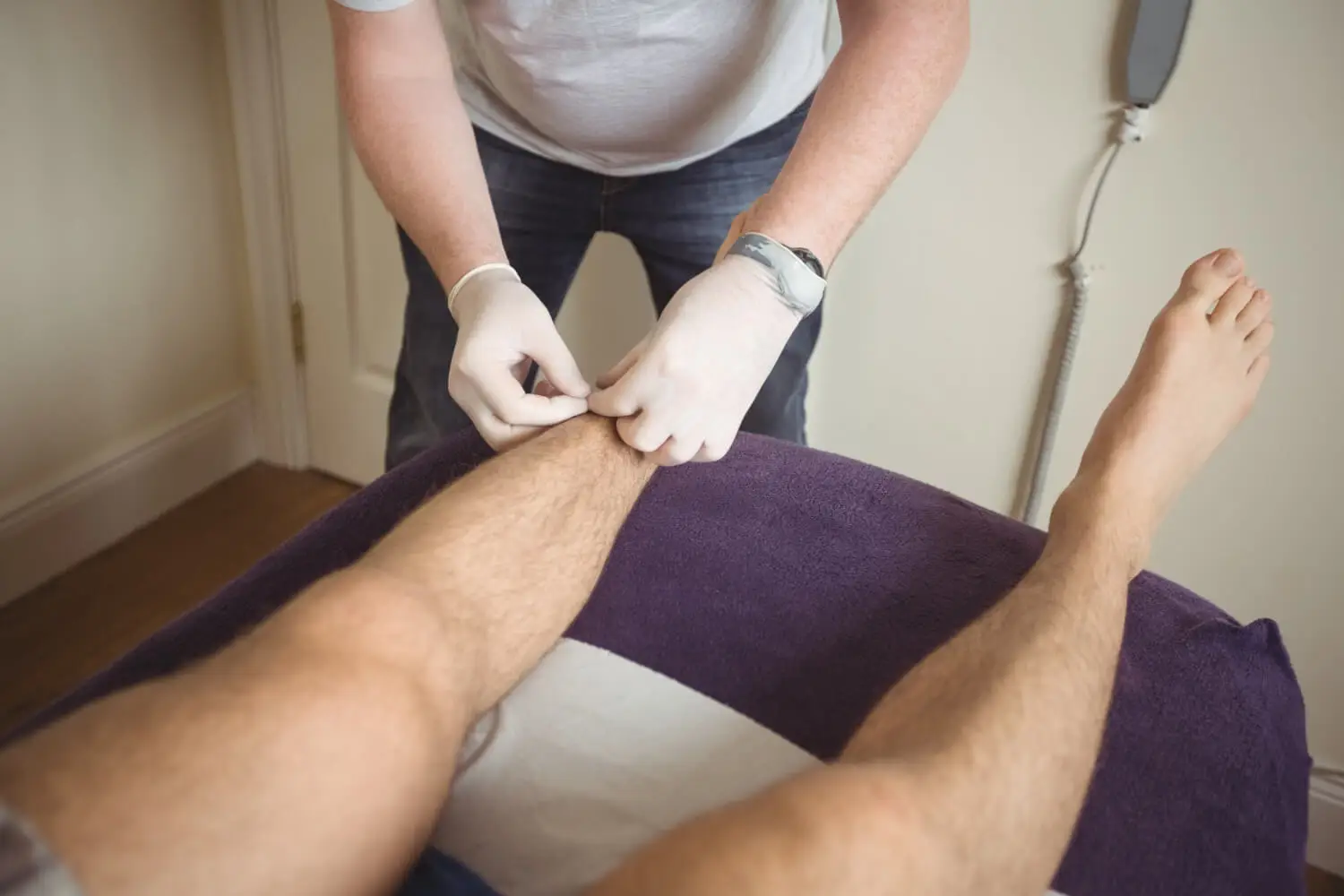 How Physical Therapy Helps with Leg Vein Problems