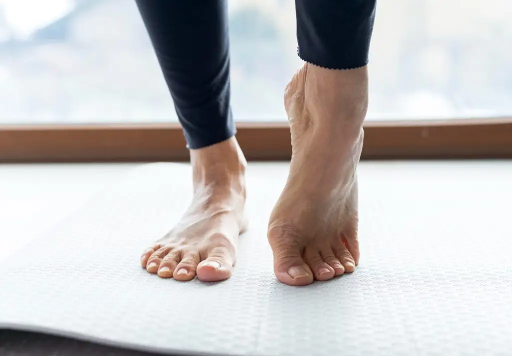 Flat Feet Causes & Symptoms